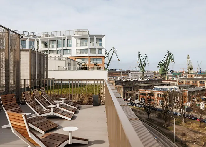 Hotel apartamentowy Break żurawie I 4*